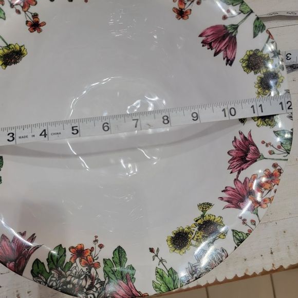 Q Squared Alaina Young  12” Serving Bowl Melamine Large Capacity Floral - Picture 4 of 5